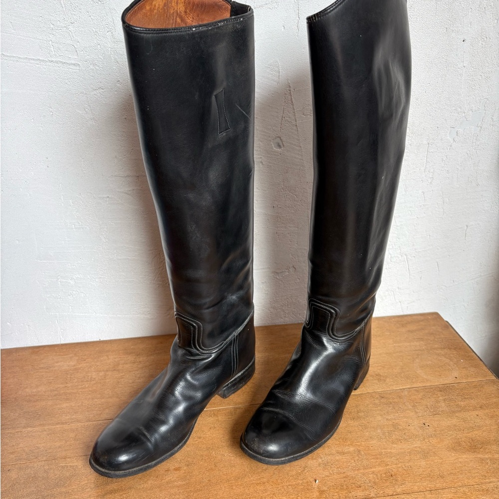 Elegant Black Leather Heeled Boots E. Vogel 61/2-7